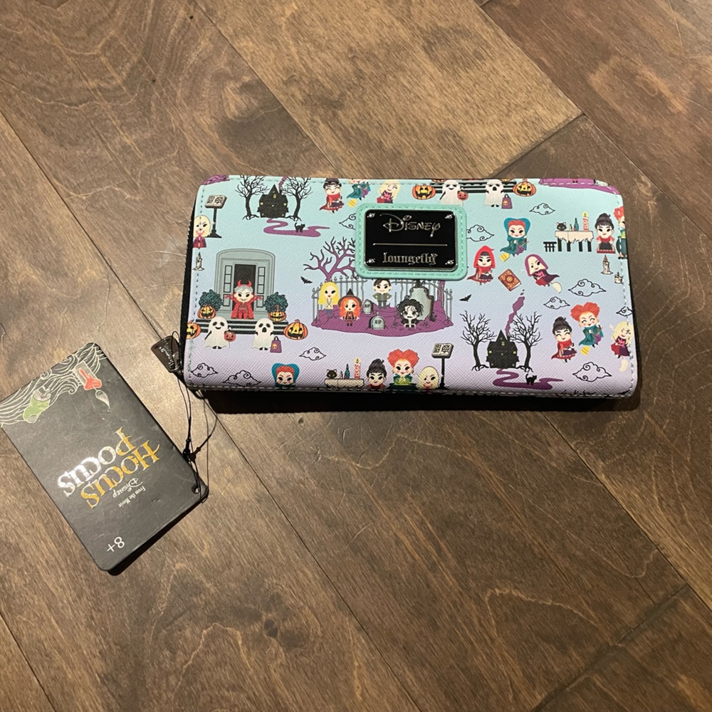 NWT Loungefly Hocus Pocus zip around wallet